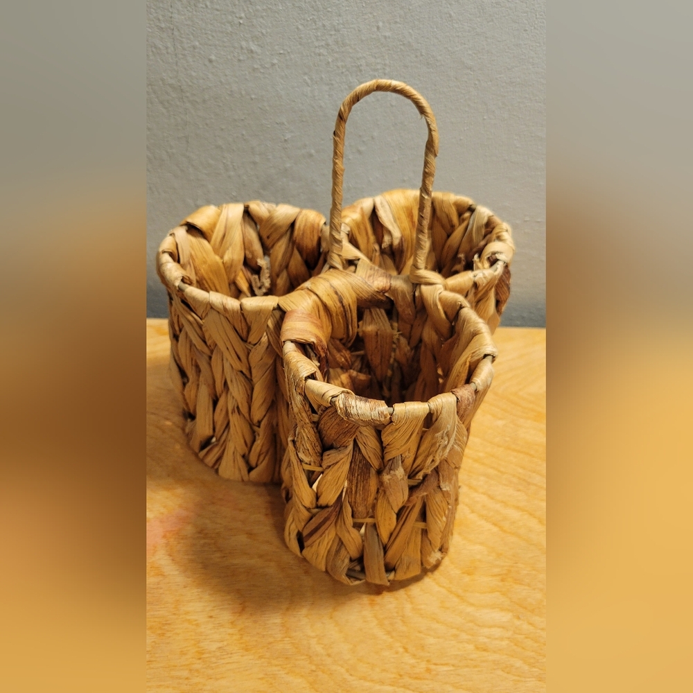 Wicker Wine bottle holder